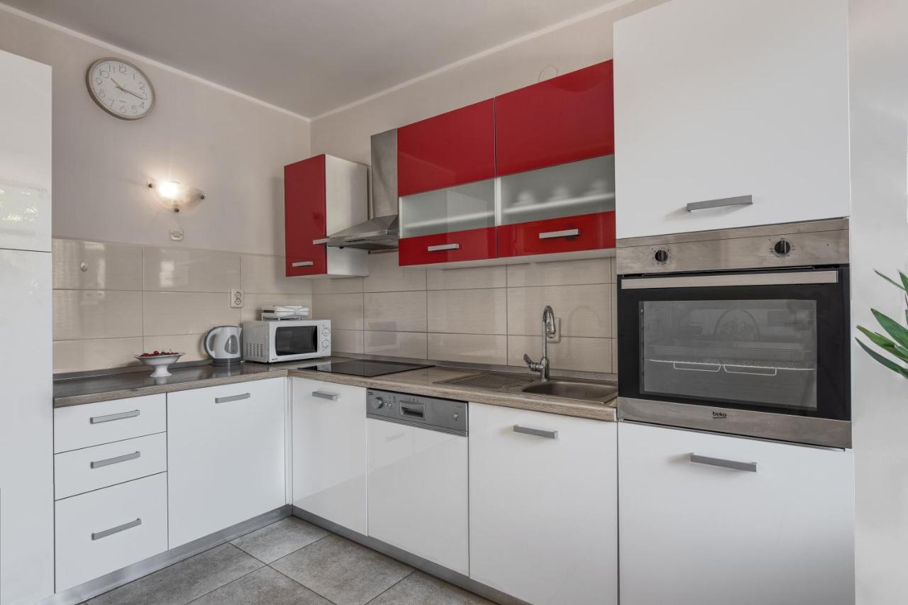 M & M Apartment Pula Luaran gambar