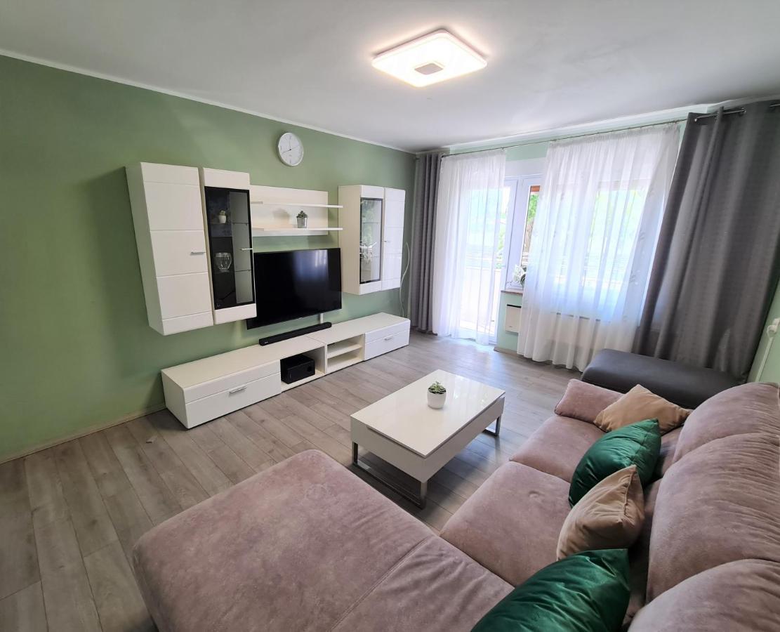 M & M Apartment Pula Luaran gambar