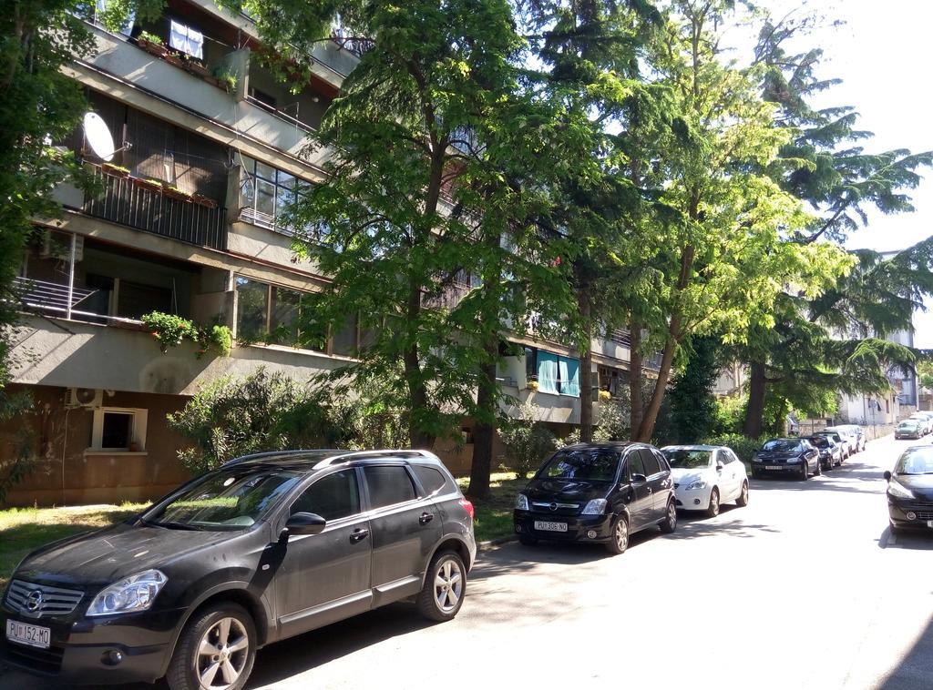 M & M Apartment Pula Luaran gambar